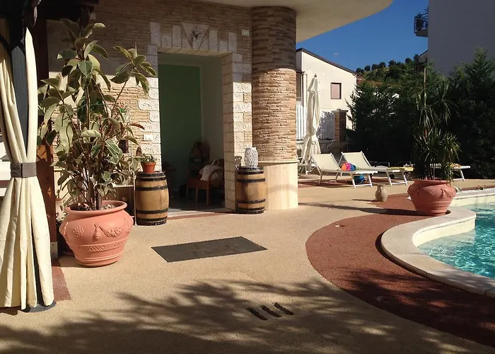 招待所 Glamour 4*